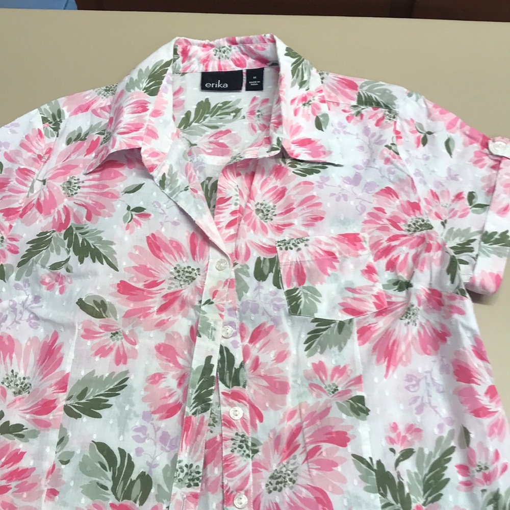 Darling pink floral light weight top - Picture 2 of 6